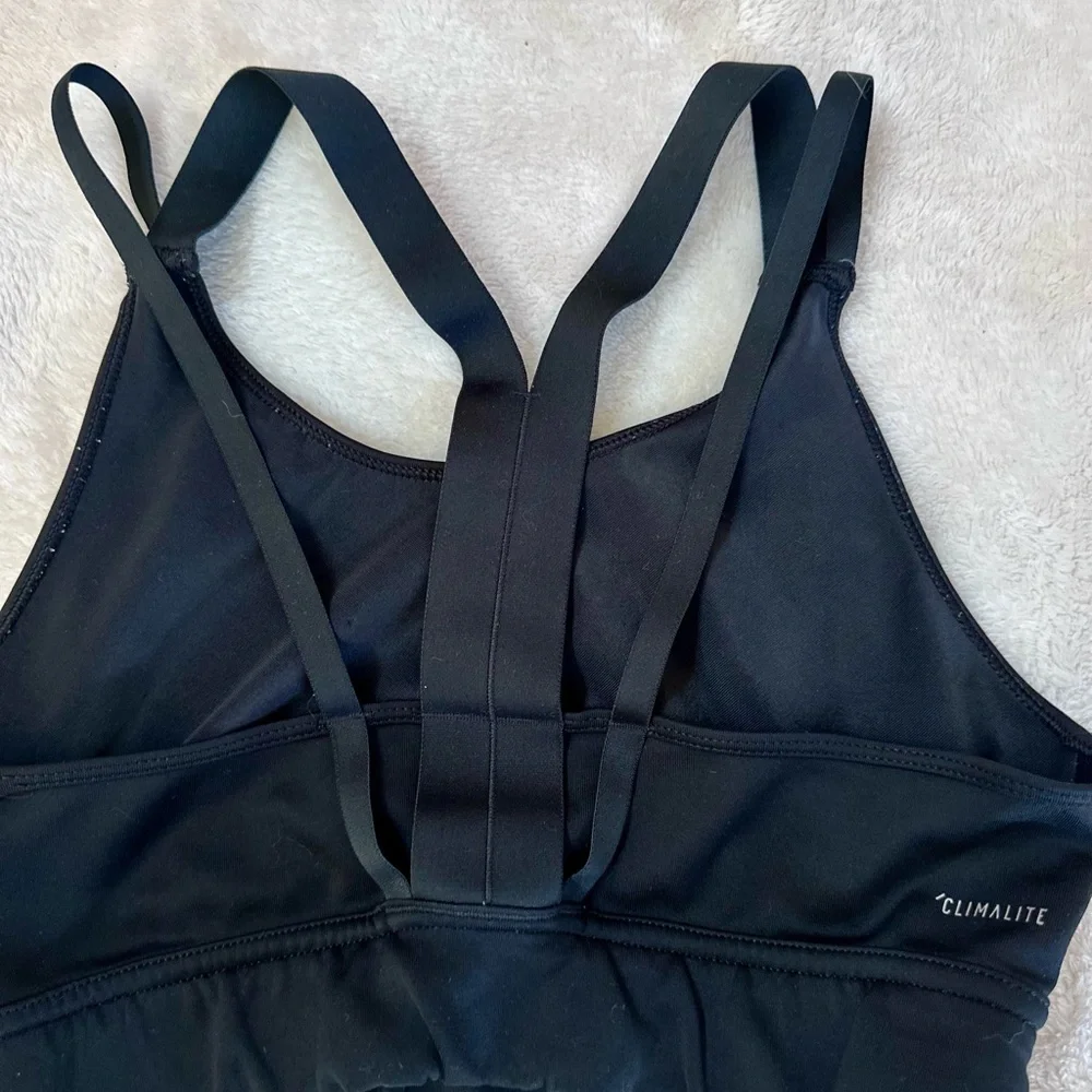 EUC Addidas Sports Bra Size‎ Small